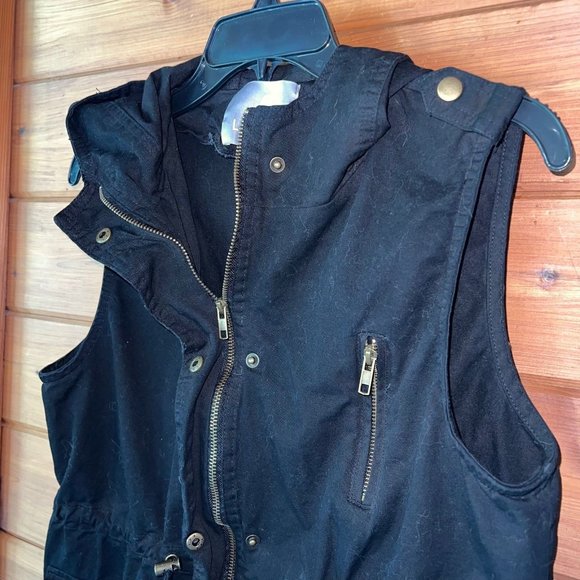 Le3no Black Hooded Anorak Vest - Picture 2 of 5